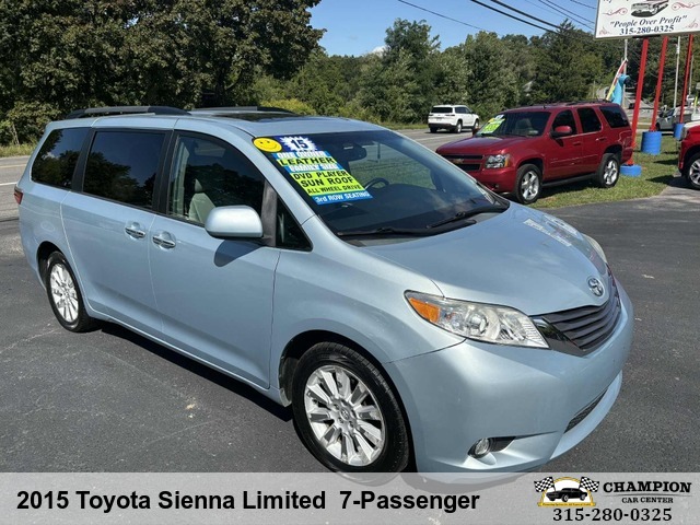 2015 Toyota Sienna Limited  7-Passenger 